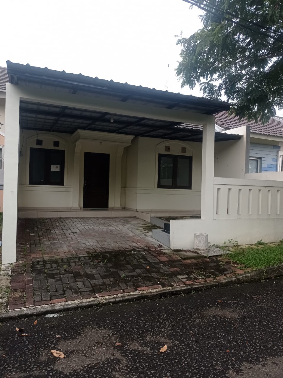 DiSewakan Rumah di Roseville Deltamas